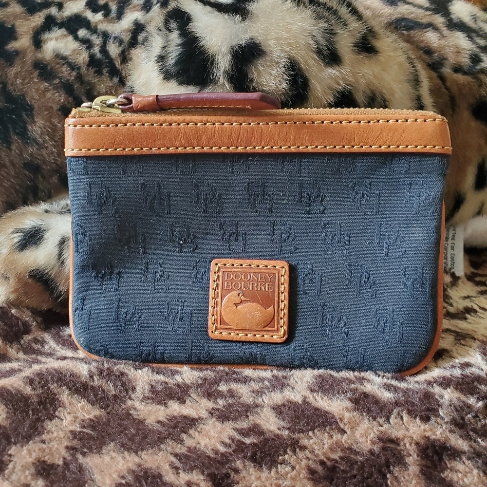 Dooney and bourke small coin purse